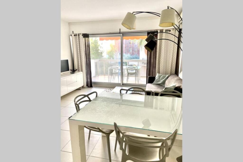 Appartement App Le Rocazur Avec Piscine Et Parking En Bord De A 500m Du Centre *